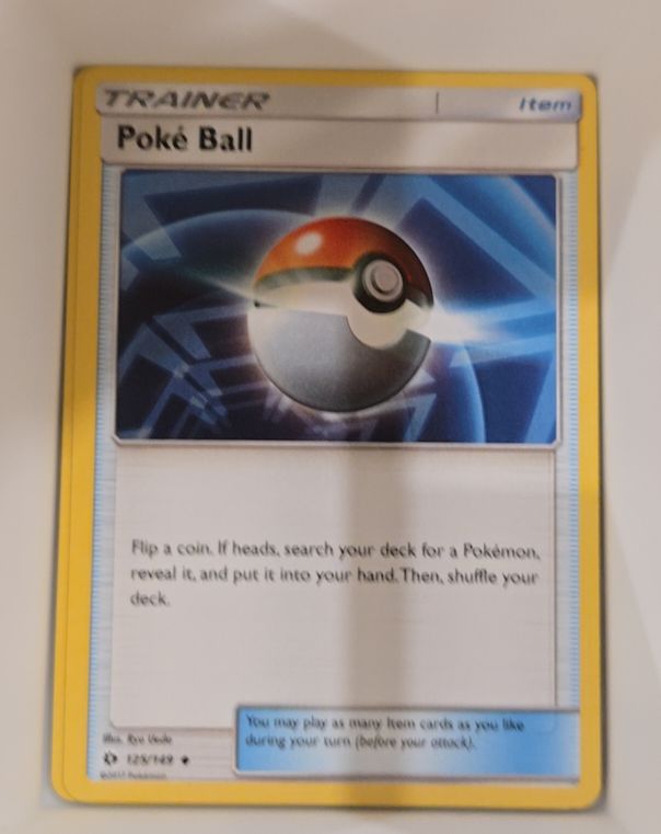 2017 Pokémon Sun & Moon #125 Poke Ball — front