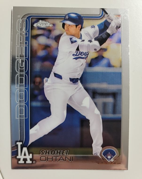 2025 Topps Chrome #1 Shohei Ohtani — front