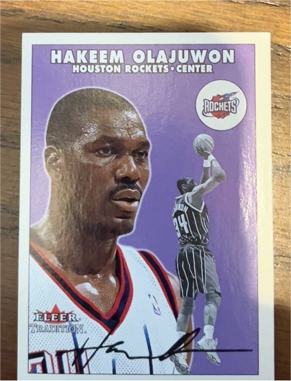 2000 Fleer Tradition #187 Hakeem Olajuwon — front
