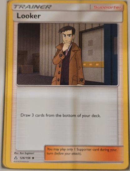2018 Pokémon SM Ultra Prism #126 Looker — front