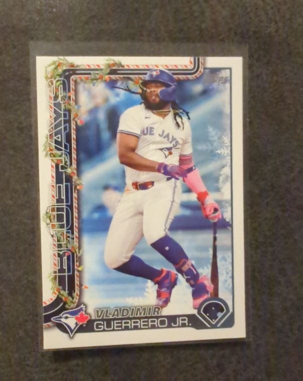 2025 Topps Holiday #H66 Vladimir Guerrero Jr. — front