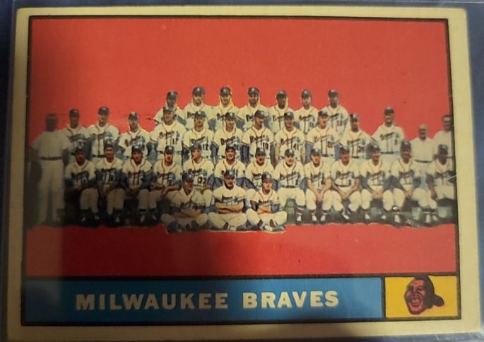 1961 Topps #463 Milwaukee Braves Team Card — front