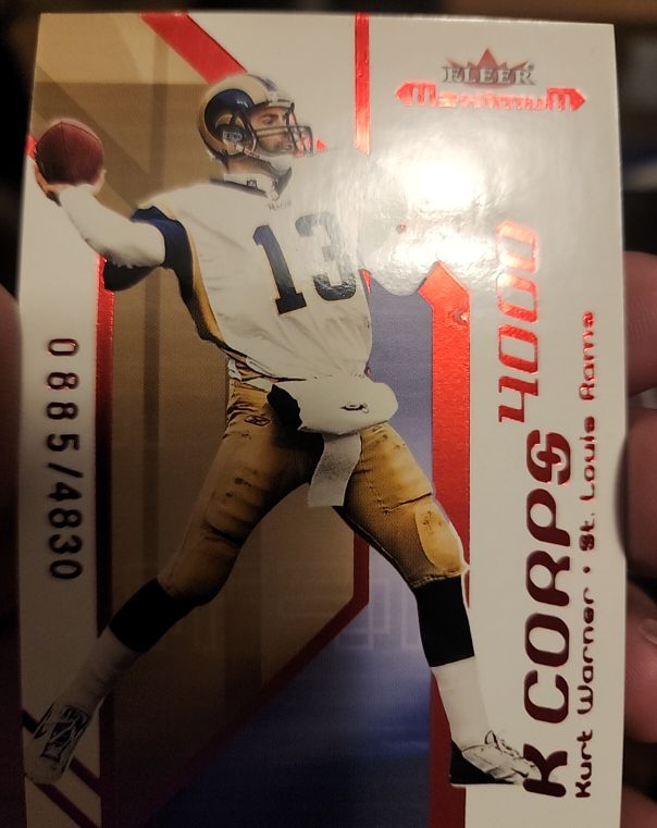 2002 Fleer Maximum #1 KC Kurt Warner K Corps #/4830 — front