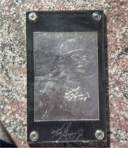 1996 Gold Performance 22 Karat Gold Card #042006 Ken Griffey Jr. — front