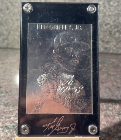 1996 Performance Ken Griffey Jr. 22kt Gold Card — front