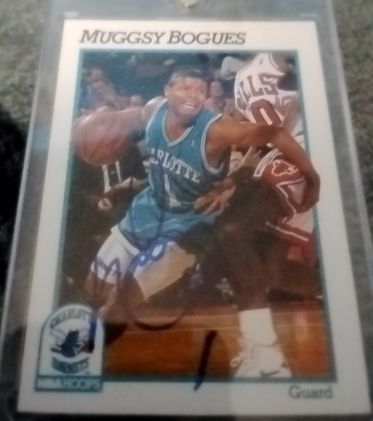 1991-92 NBA Hoops #18 Muggsy Bogues — front