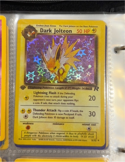 2000 Team Rocket #38 Dark Jolteon — front
