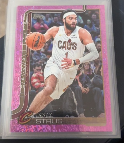 2025-26 Topps #84 Max Strus — front