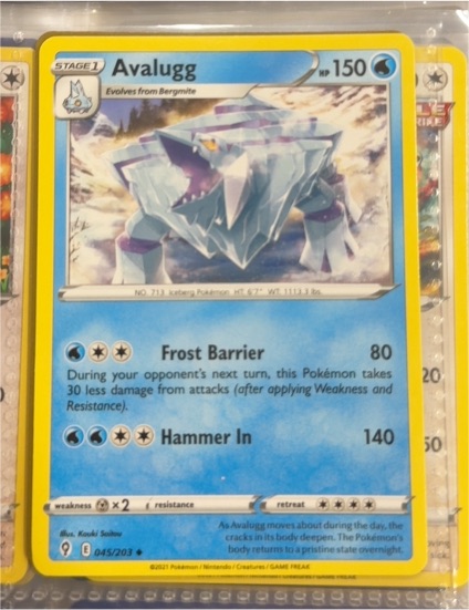2021 Pokémon #045 Avalugg — front