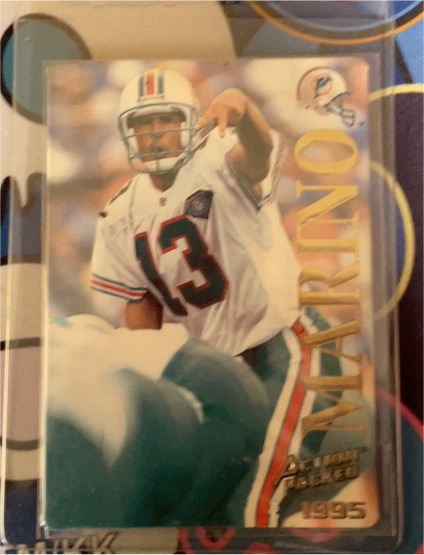 1995 Action Packed #21 Dan Marino — front