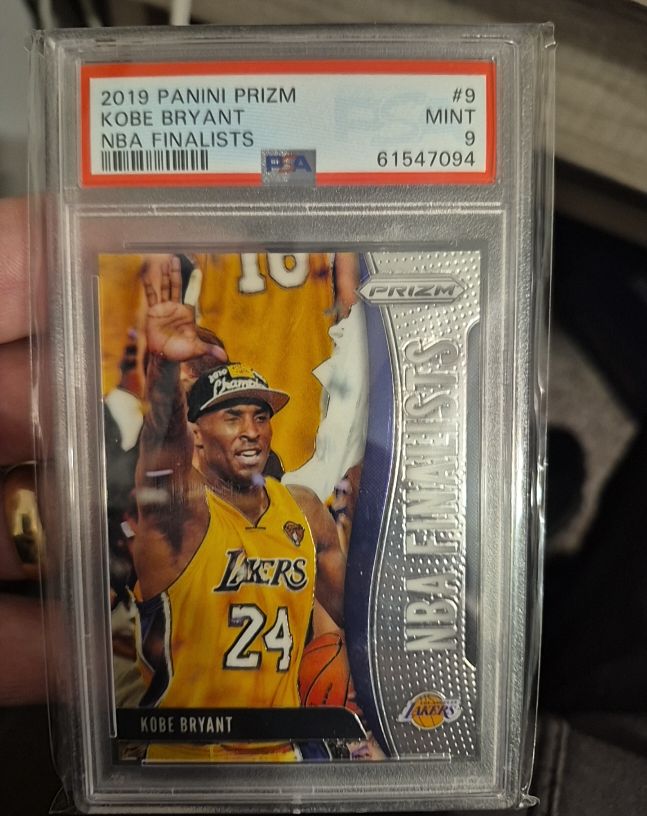2019 Panini Prizm #9 Kobe Bryant NBA Finalists Silver — front
