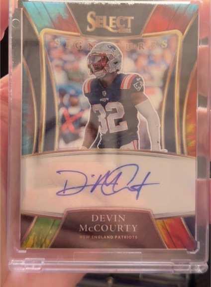 2021 Panini Select Signatures Devin McCourty — front