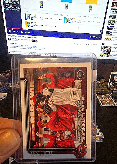 2025 Topps Series 1 #99 Cincinnati Reds Team Card — front