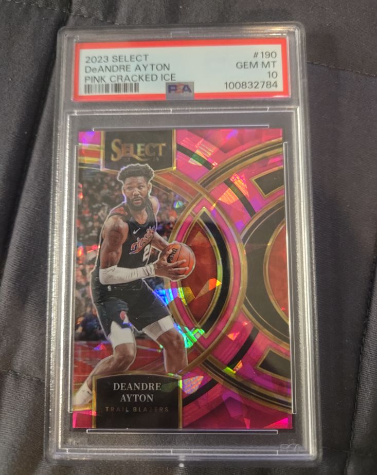 2023 Panini Select #190 Deandre Ayton Pink Cracked Ice — front