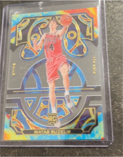 2024-25 Panini Court Kings #11 Matas Buzelis — front
