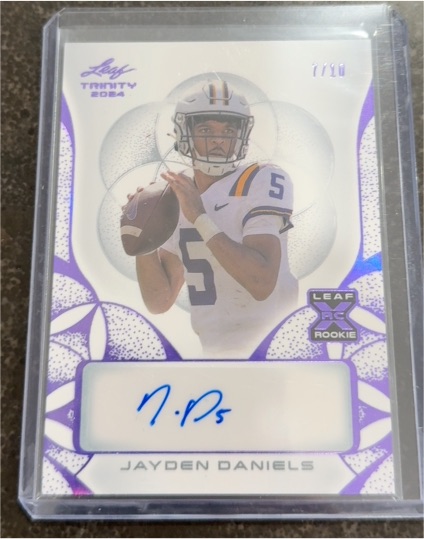 2024 Leaf Trinity Football #7/10 Jayden Daniels — front