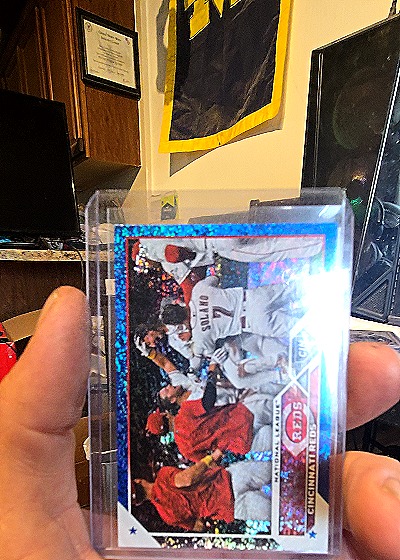 2023 Topps Series 2 #610 Cincinnati Reds — front