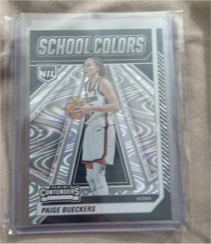 2024-25 Panini Contenders School Colors #1 Paige Bueckers — front