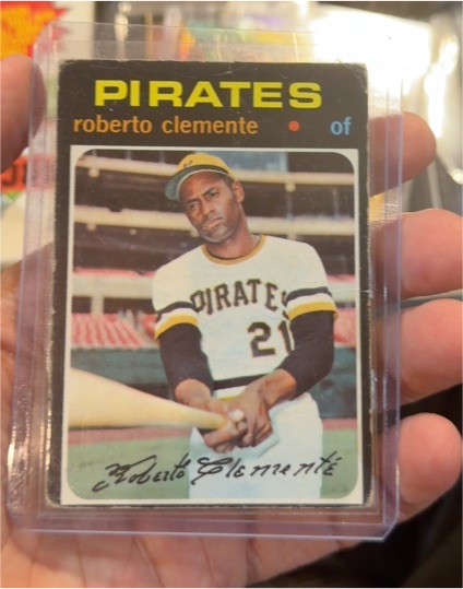 1971 Topps #630 Roberto Clemente — front