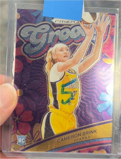 2024 Panini Prizm WNBA Groovy #7 Cameron Brink — front