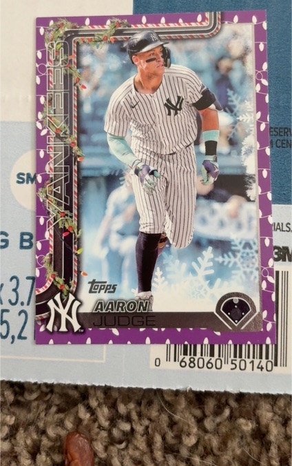 2025 Topps Holiday #H161 Aaron Judge — front