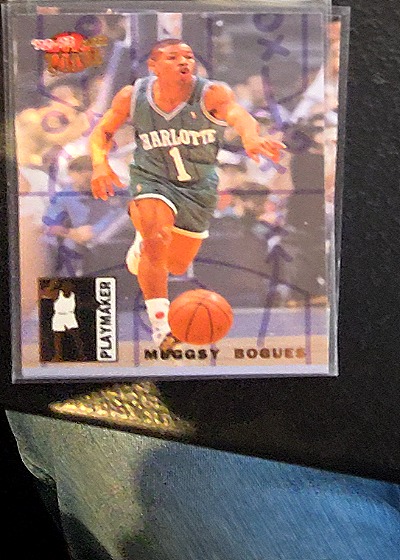 1992-93 Fleer Ultra #2 Muggsy Bogues Playmakers — front