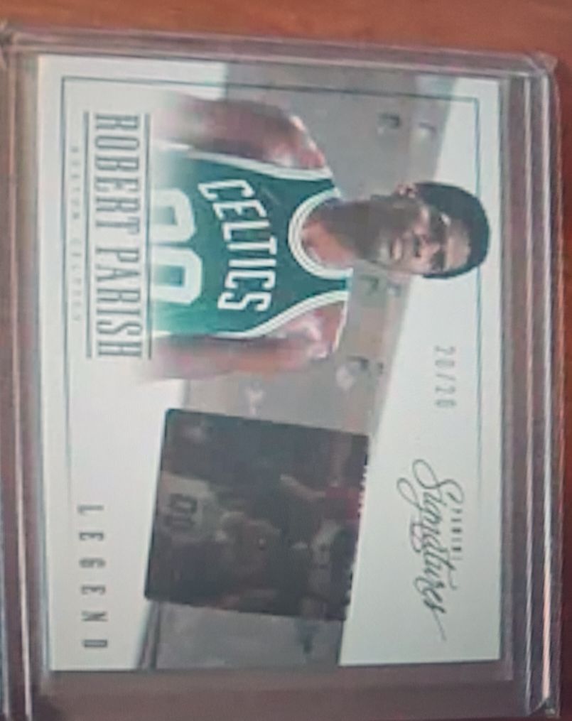 2013-14 Panini Signatures Legend Film Insert #Robert Parish — front