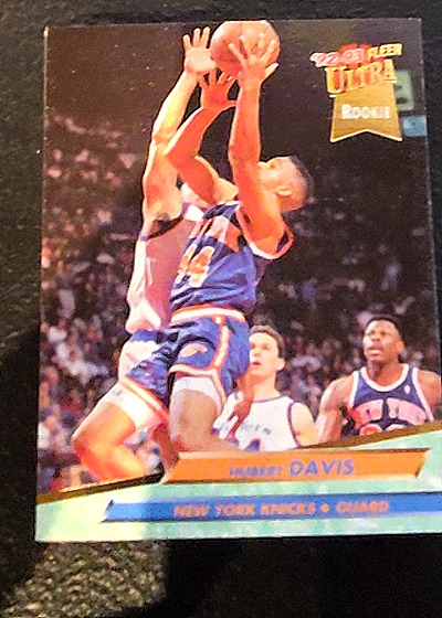 1992-93 Fleer Ultra #321 Hubert Davis — front