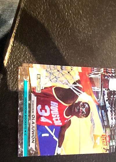 1991 Topps #1 Hakeem Olajuwon — front