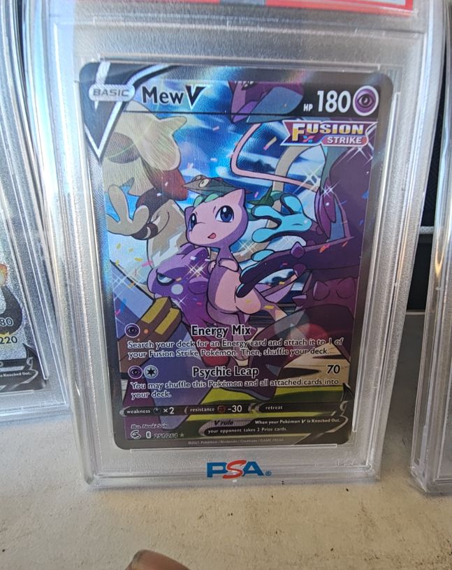 2021 Pokémon Sword & Shield Fusion Strike #251 Mew V — front