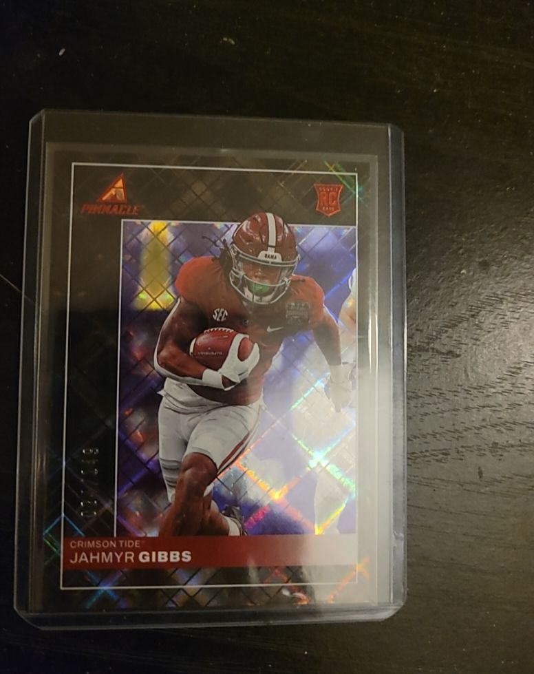 2023 Panini Chronicles Draft Picks Pinnacle #12 Jahmyr Gibbs — front