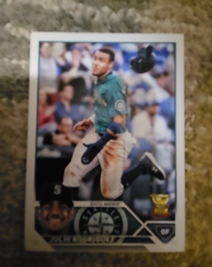 2023 Topps Series 1 #330 Julio Rodriguez — front