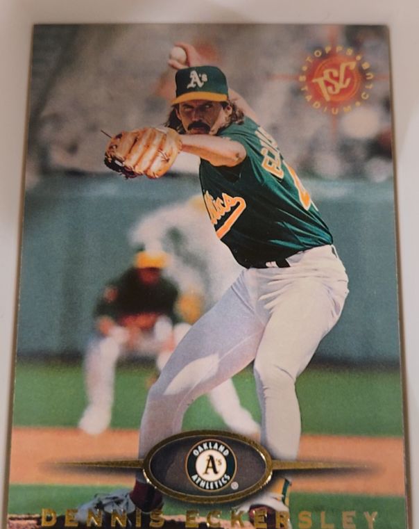 1995 Topps Stadium Club #72 Dennis Eckersley — front