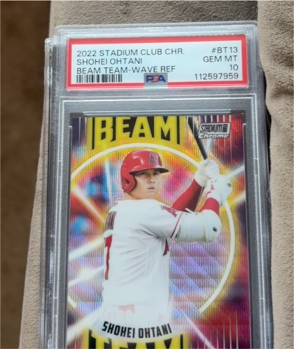 2022 Topps Stadium Club Chrome #BT-13 Shohei Ohtani Beam Team Wave Refractor — front