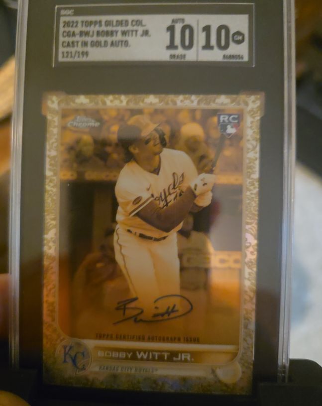 2022 Topps Gilded Collection #121 Bobby Witt Jr. Cast in Gold Auto — front