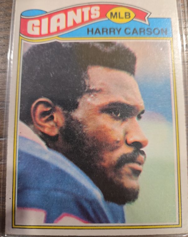 1977 Topps #146 Harry Carson — front