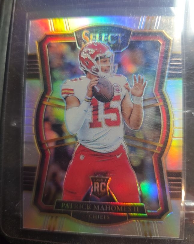 2021 Panini Select Football #202 Patrick Mahomes II — front