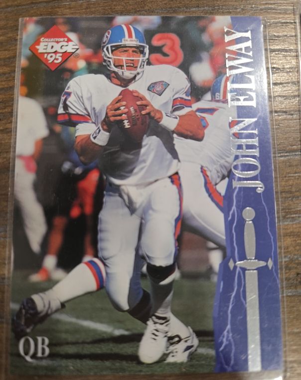 1995 Collector's Edge Excalibur #21 John Elway — front