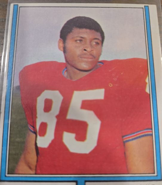 1974 Topps #171 Julius Adams — front