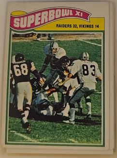 1977 Topps #528 Super Bowl XI Raiders vs Vikings — front