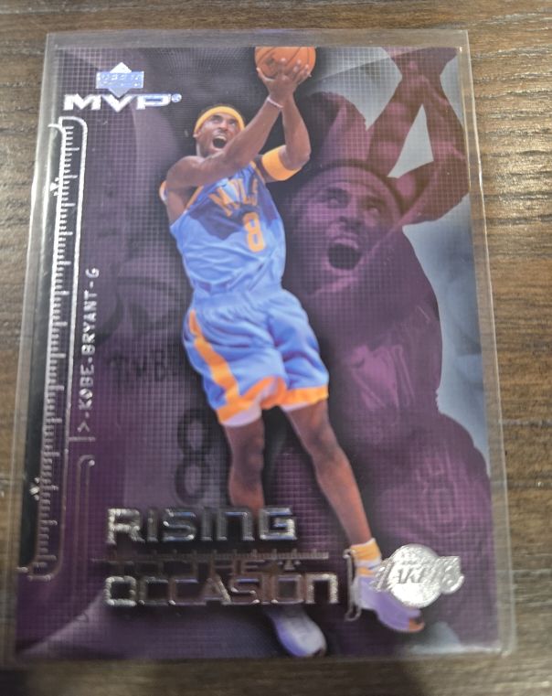 2002 Upper Deck MVP #R1 Kobe Bryant Rising to the Occasion — front