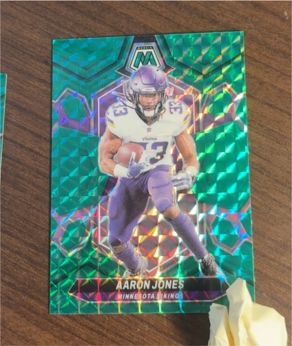 2024 Panini Mosaic #142 Aaron Jones — front