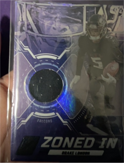 2023 Panini Zenith #ZI-DLN Drake London Zoned In Patch — front