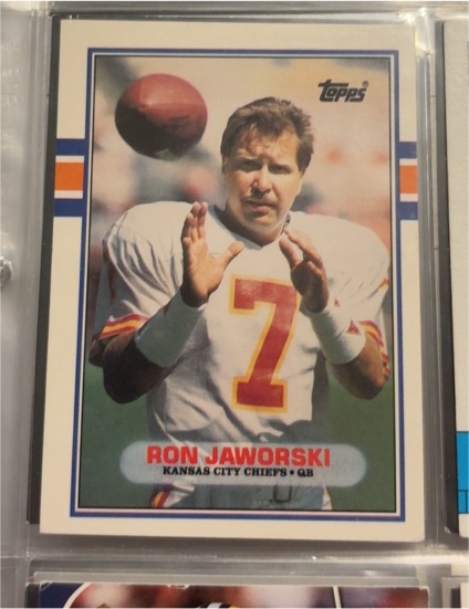 1989 Topps Traded #40T Ron Jaworski — front