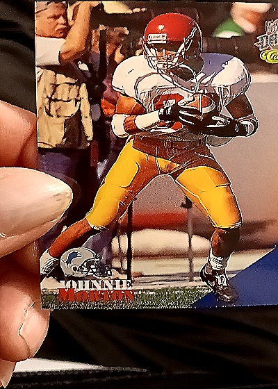 1994 Classic Gold #30 Johnnie Morton — front