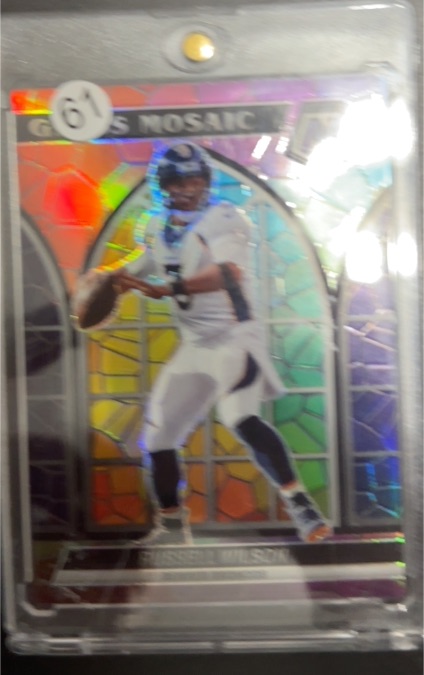 2021 Panini Mosaic #61 Russell Wilson — front