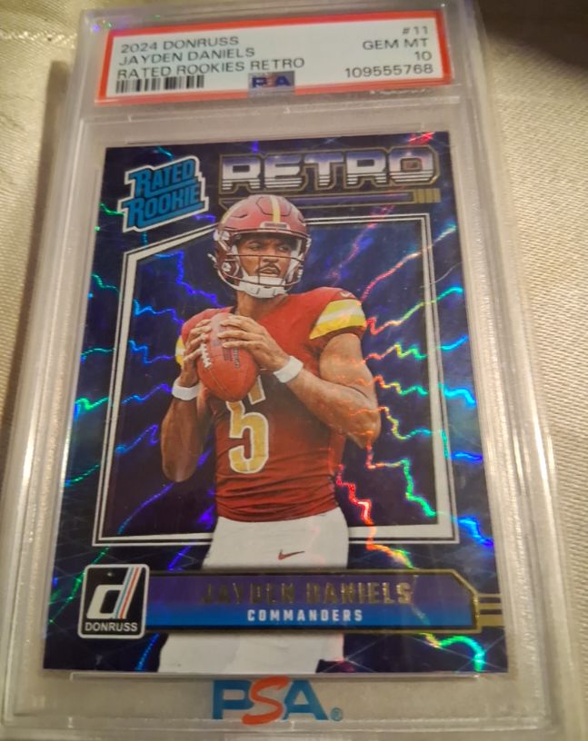 2024 Donruss #11 Jayden Daniels Rated Rookies Retro — front