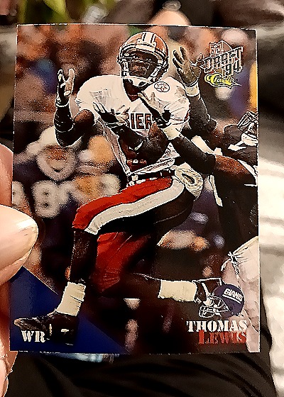 1994 Classic #88 Thomas Lewis — front