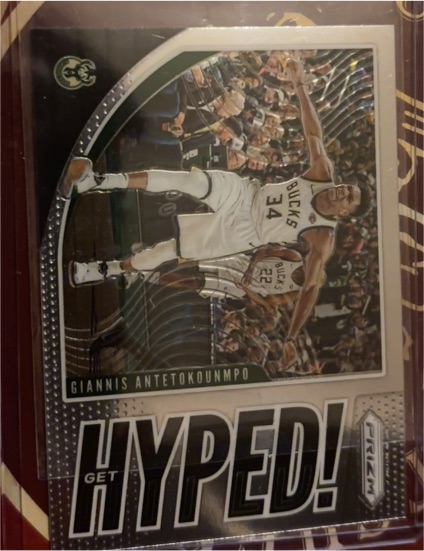 2019-20 Panini Prizm Get Hyped! #3 Giannis Antetokounmpo — front