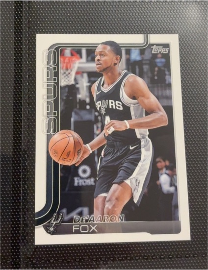 2025 Topps Flagship #196 De'Aaron Fox — front